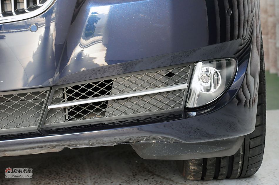 2012款宝马5系旅行轿车实拍