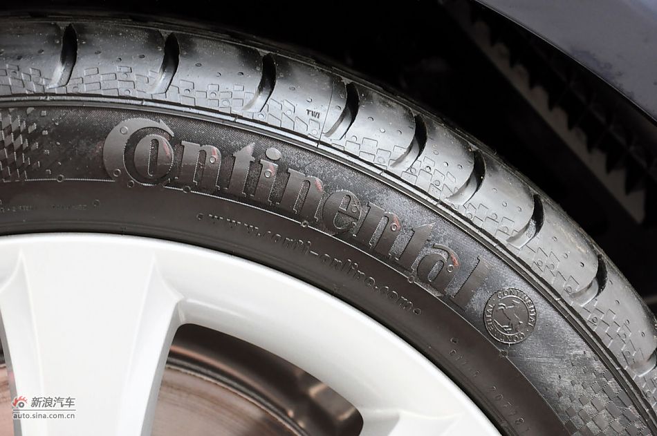 2012款宝马5系旅行轿车实拍