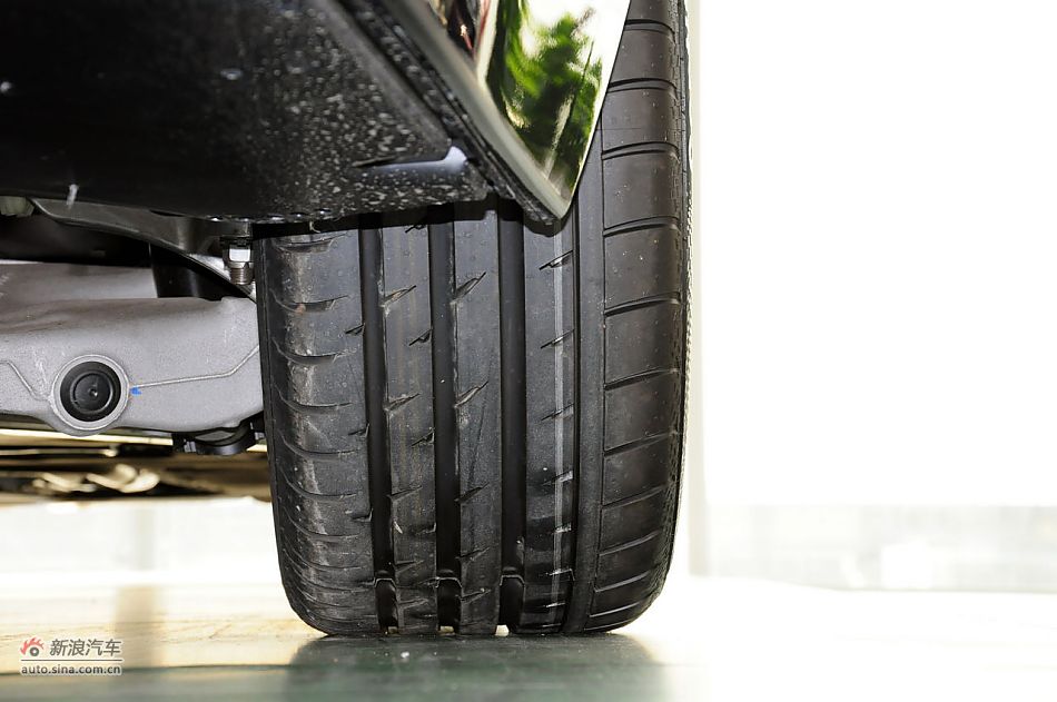 2012款宝马5系旅行轿车实拍