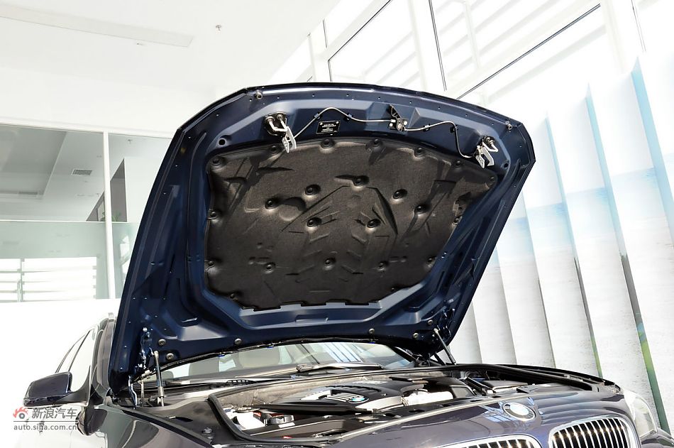 2012款宝马5系旅行轿车实拍