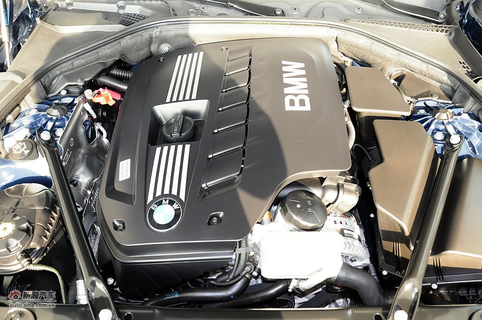 2012款宝马5系旅行轿车实拍