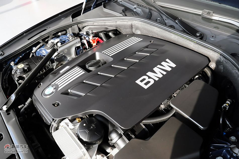 2012款宝马5系旅行轿车实拍