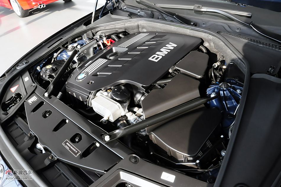 2012款宝马5系旅行轿车实拍