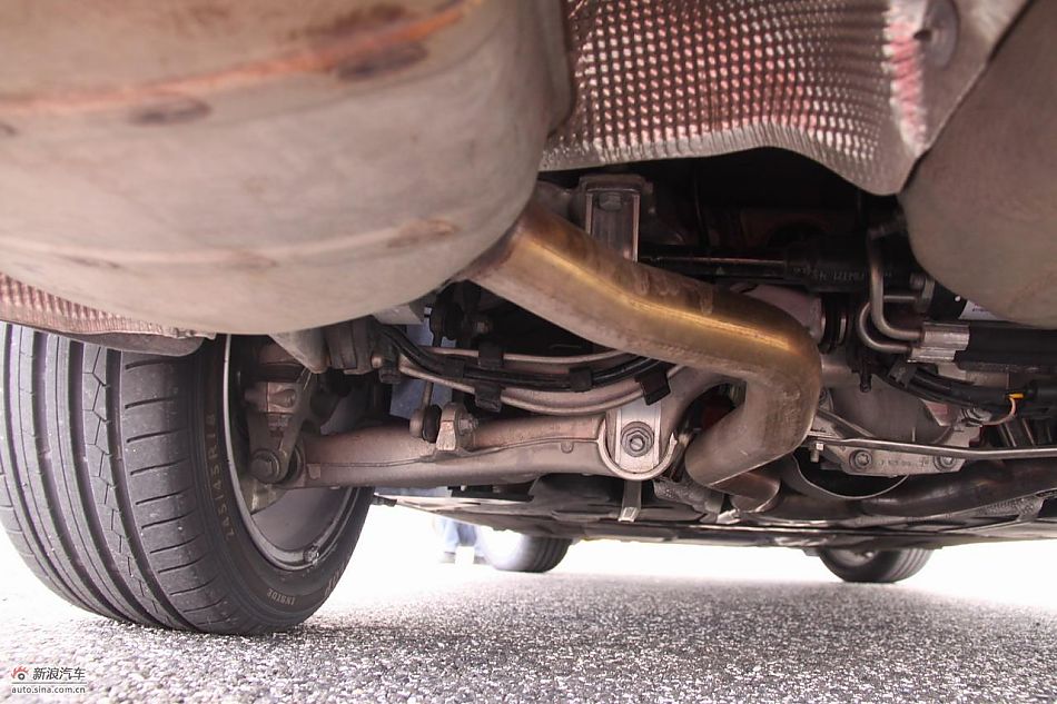 全新宝马5系底盘