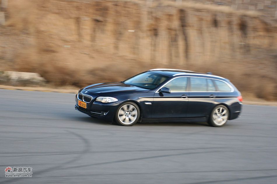 2012款宝马5系旅行版