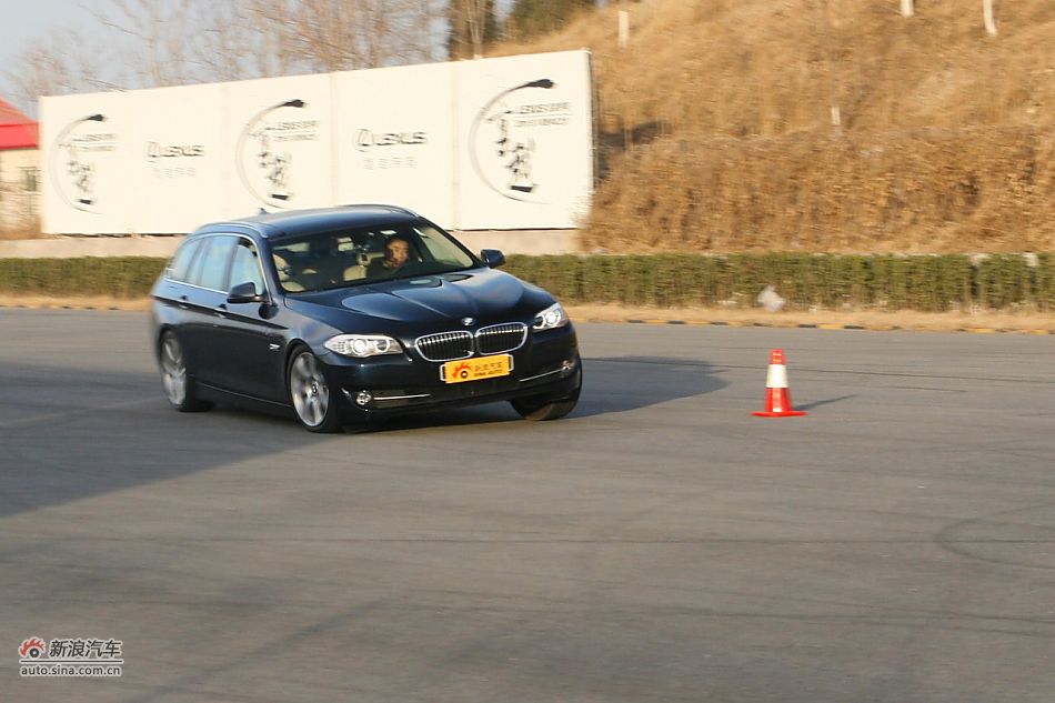 2012款宝马5系旅行版