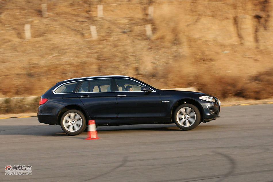 2012款宝马5系旅行版