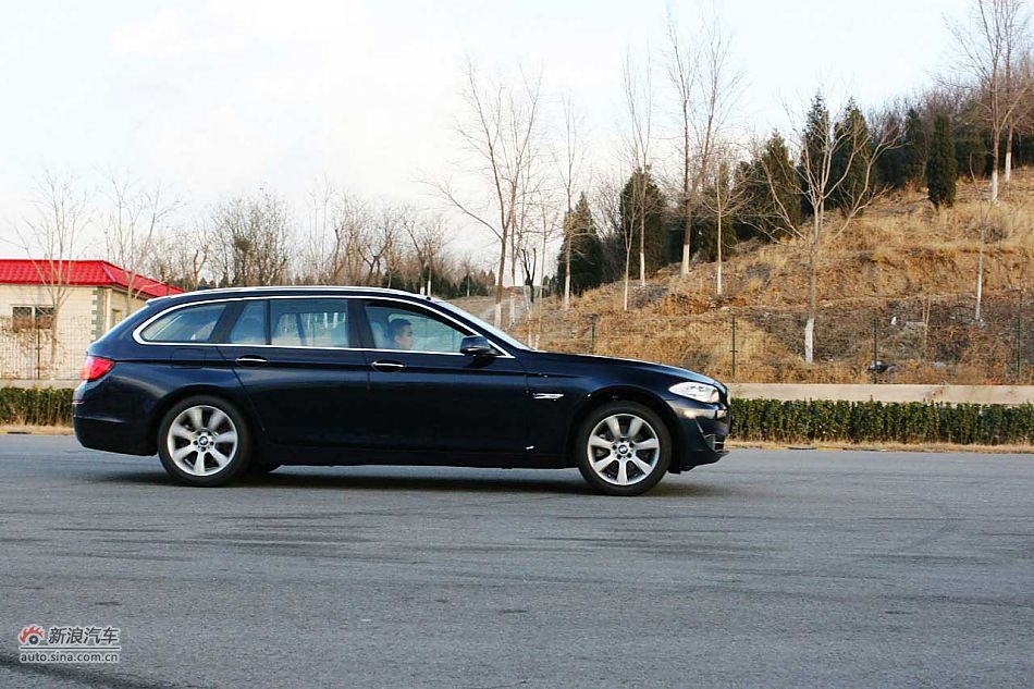 2012款宝马5系旅行版
