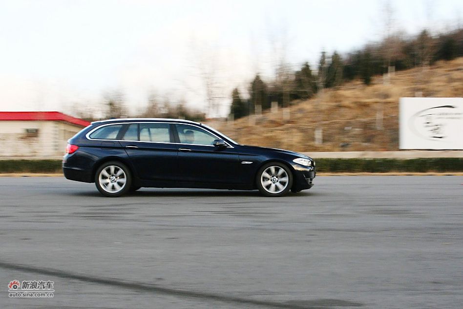 2012款宝马5系旅行版