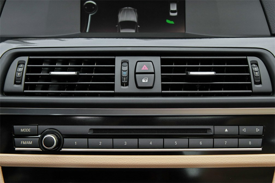 2013款 520i 2.0T AT 典雅型 内饰