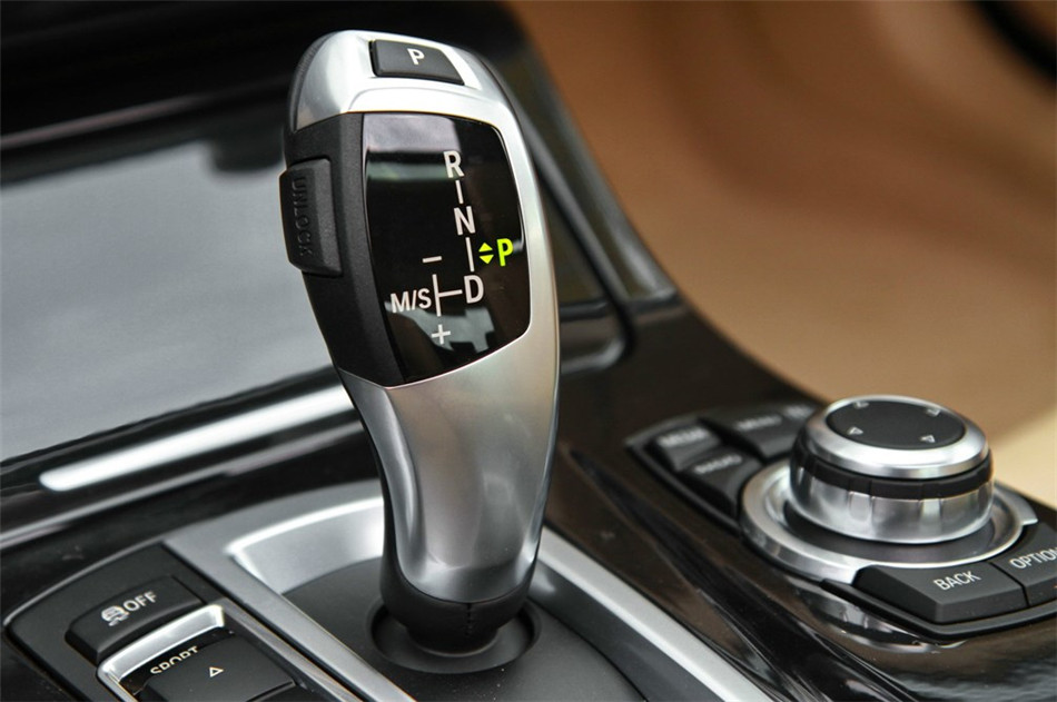 2013款 520i 2.0T AT 典雅型 内饰