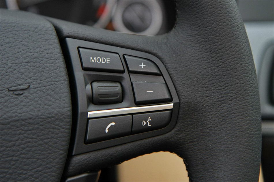 2013款 520i 2.0T AT 典雅型 内饰