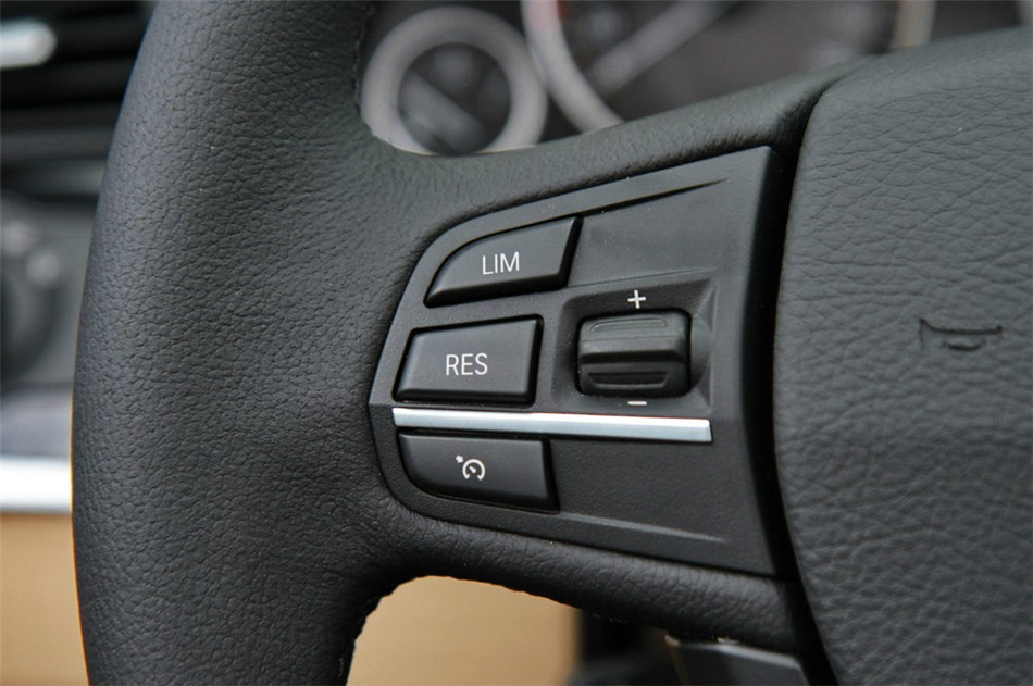 2013款 520i 2.0T AT 典雅型 内饰