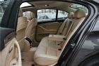2013款 520i 2.0T AT 典雅型 座椅空间
