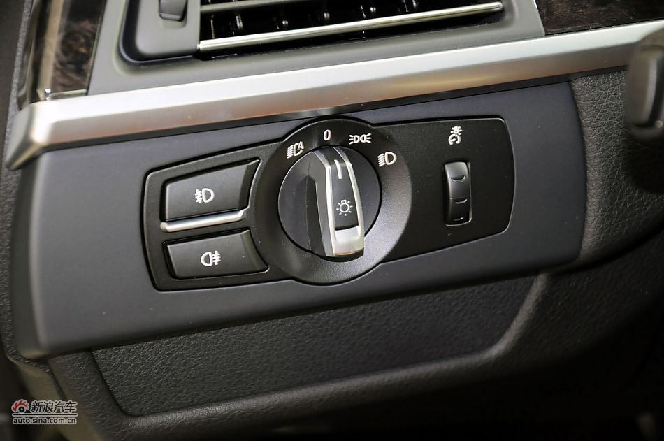 2012款宝马6系双门轿跑车实拍