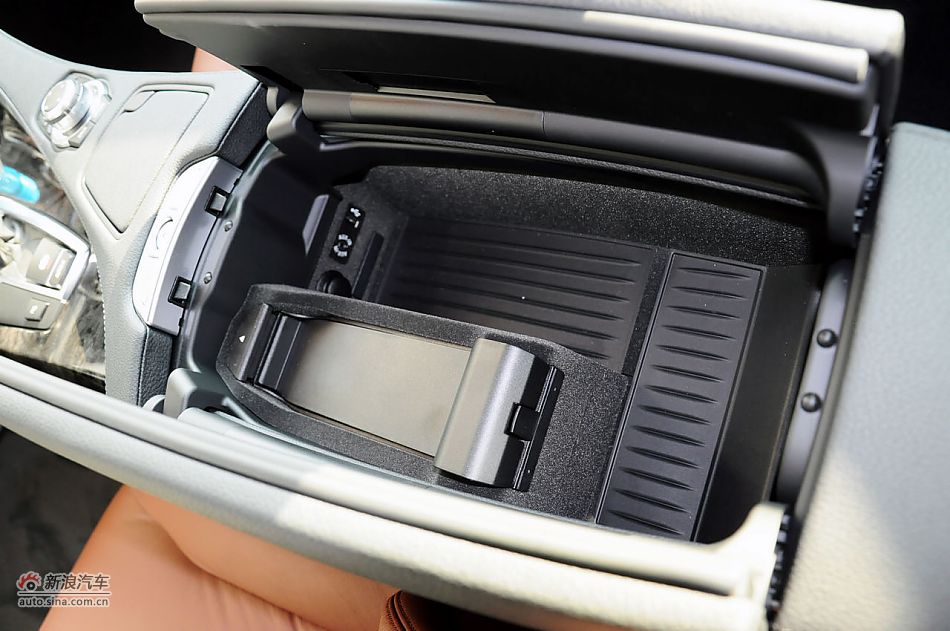 2012款宝马6系双门轿跑车实拍