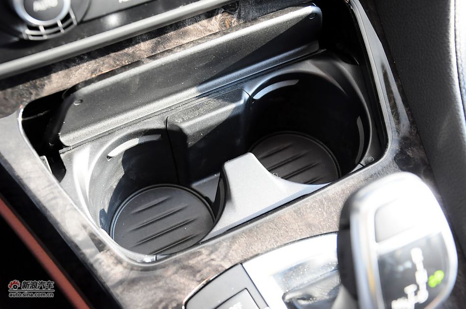 2012款宝马6系双门轿跑车实拍