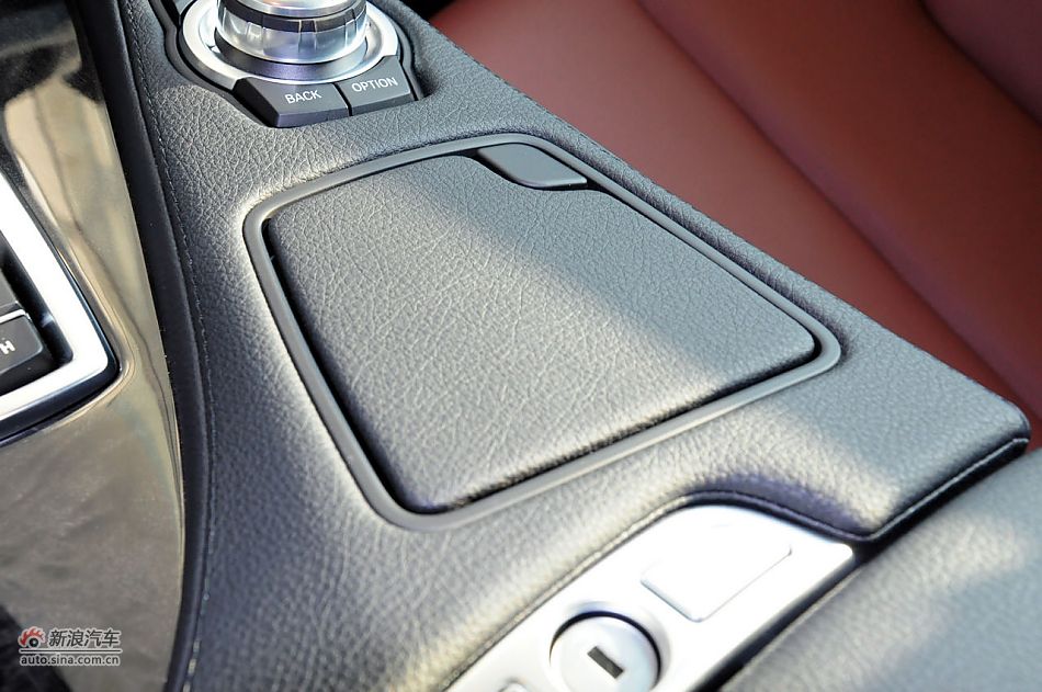 2012款宝马6系双门轿跑车实拍