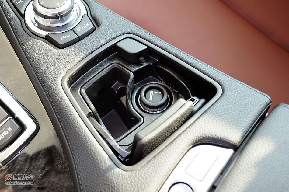 2012款宝马6系双门轿跑车实拍