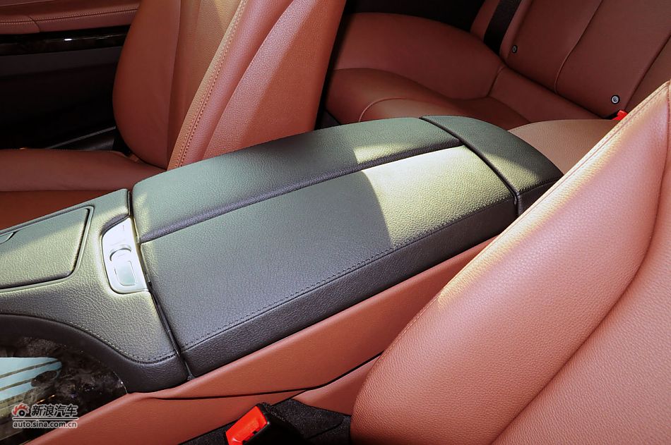 2012款宝马6系双门轿跑车实拍