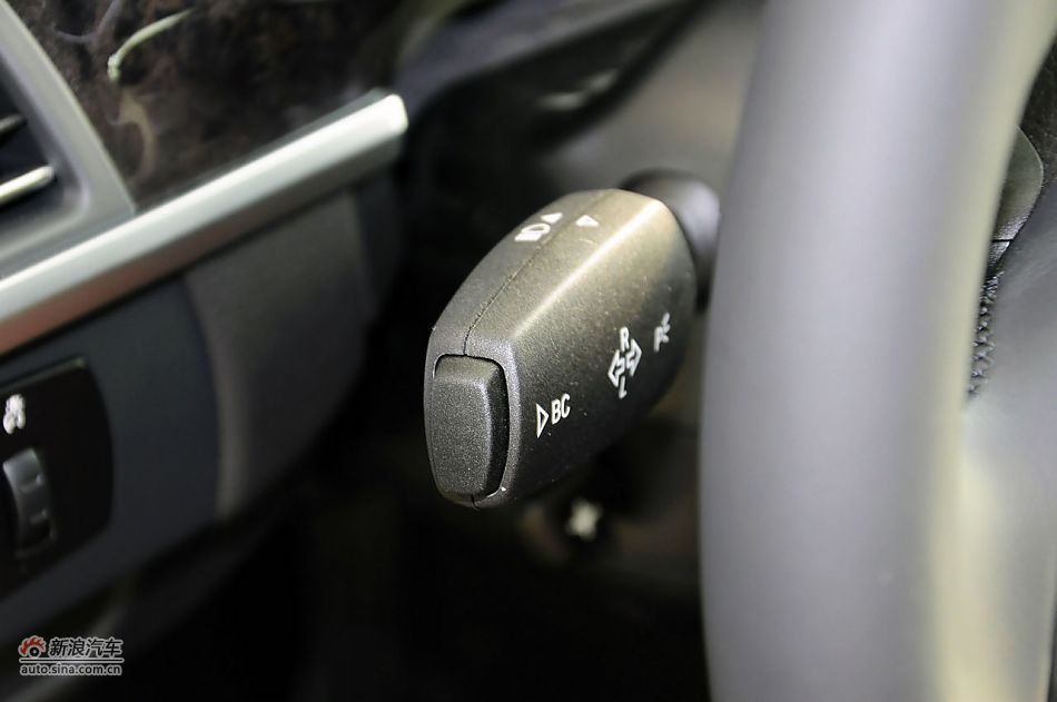 2012款宝马6系双门轿跑车实拍