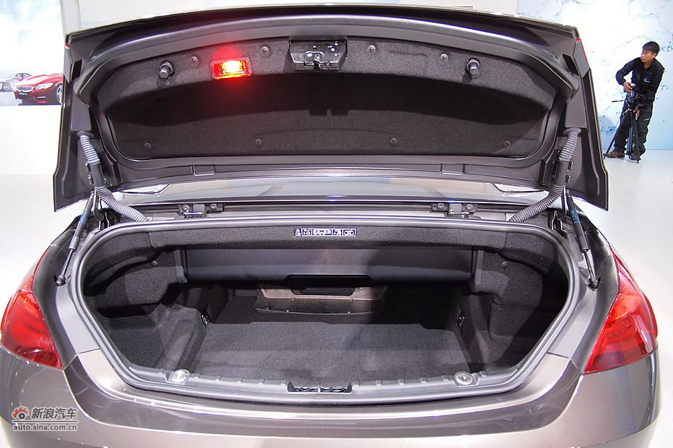 2012款宝马6系双门coupe 640i