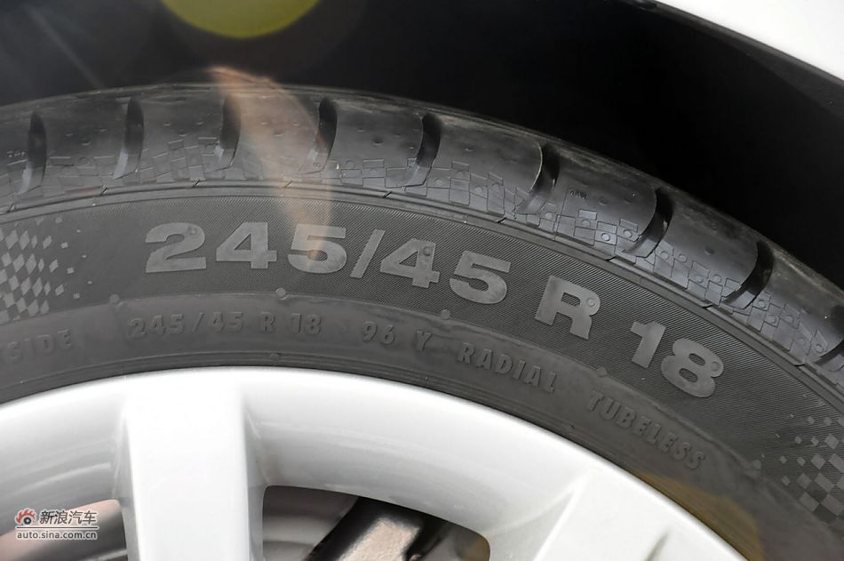 2012款宝马6系双门轿跑车实拍