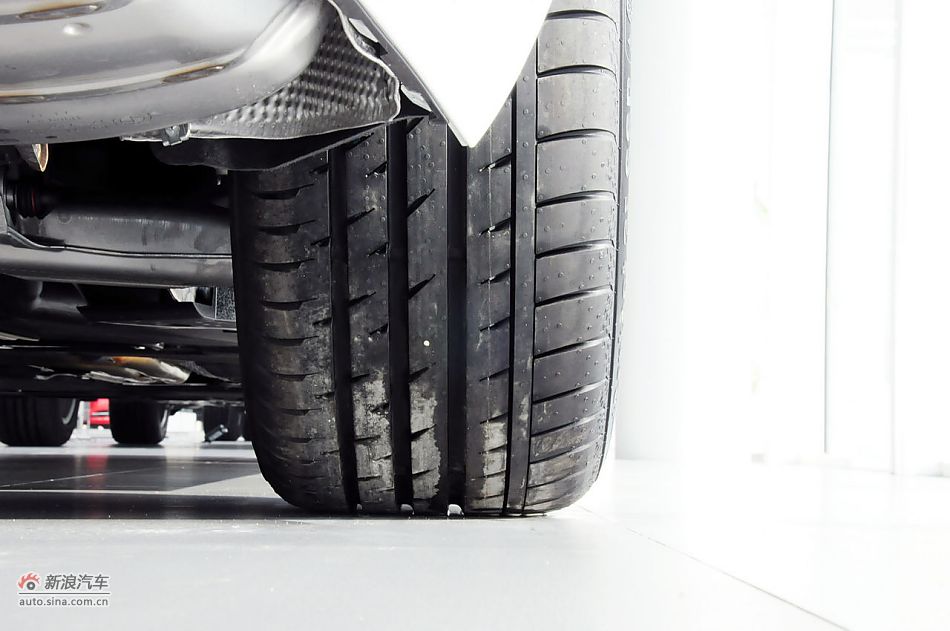 2012款宝马6系双门轿跑车实拍