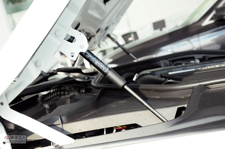 2012款宝马6系双门轿跑车实拍