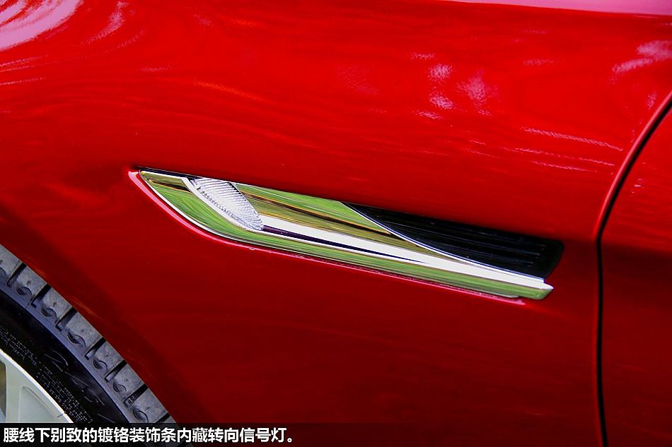 新浪体验试驾宝马全新6系