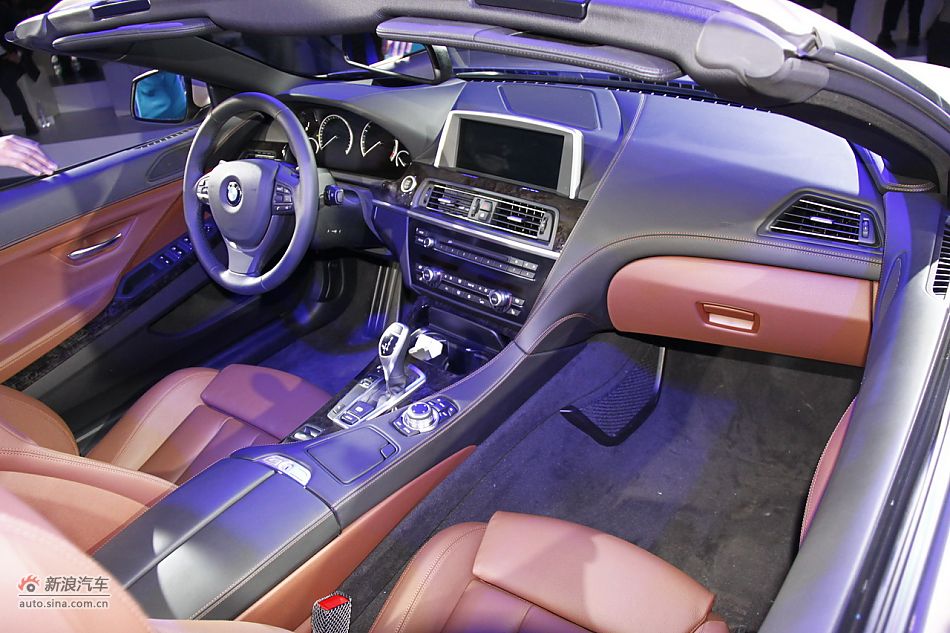 宝马6系敞篷内饰