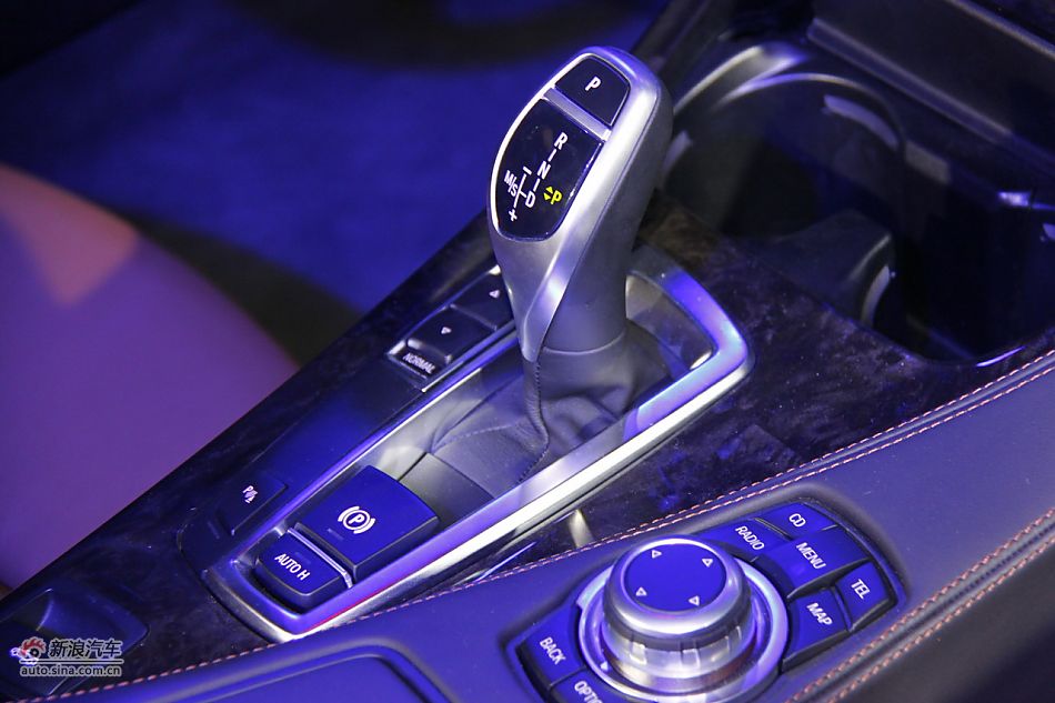 宝马6系敞篷内饰