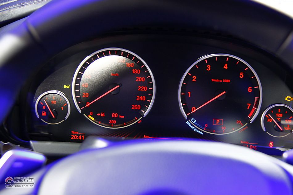 宝马6系敞篷内饰