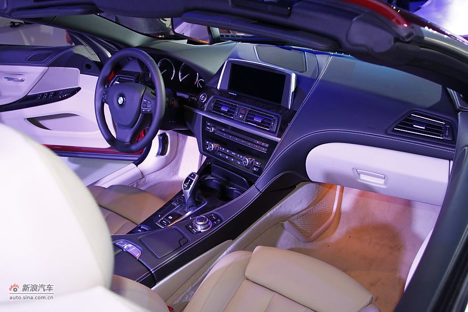 宝马6系敞篷内饰