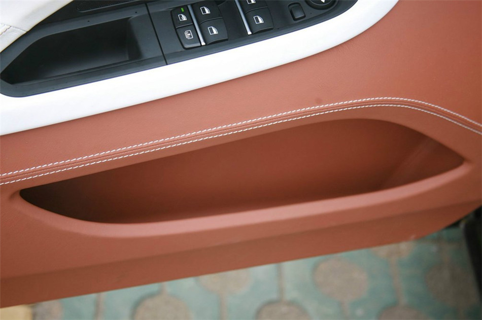 2013款 改款 640i Gran Coupe 座椅空间