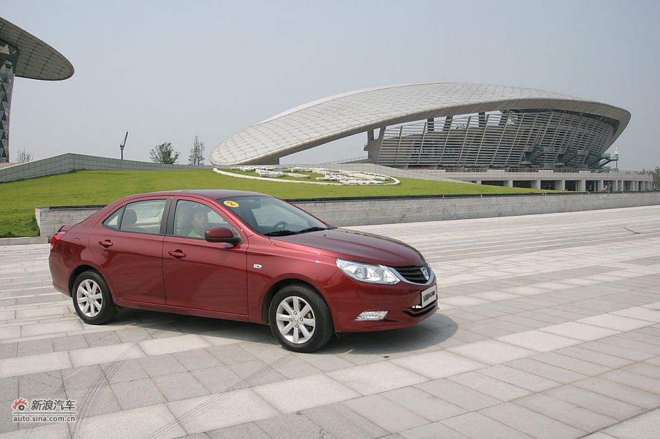 宝骏630 1.5L手动精英型外观