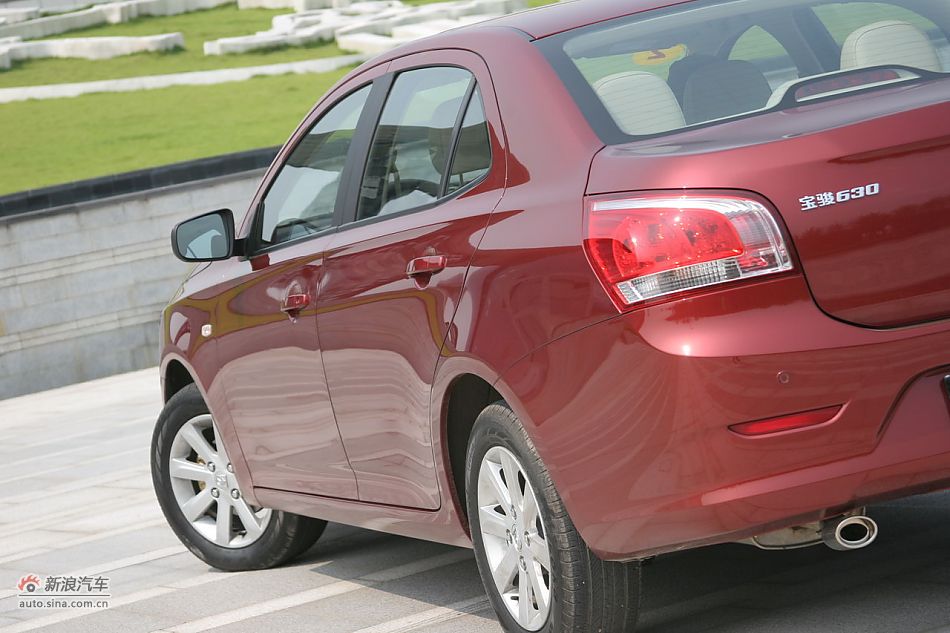 宝骏630 1.5L手动精英型外观