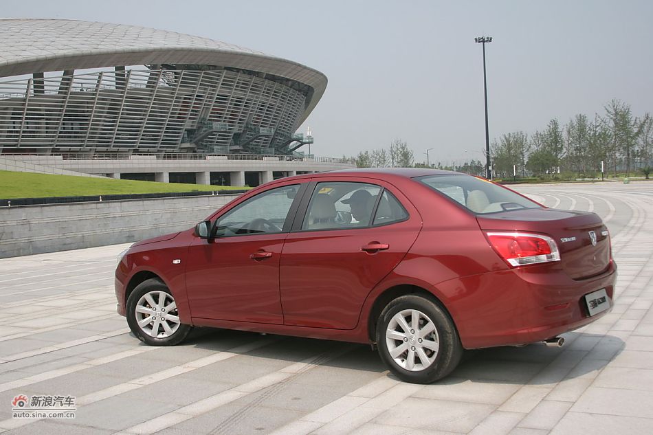 宝骏630 1.5L手动精英型外观