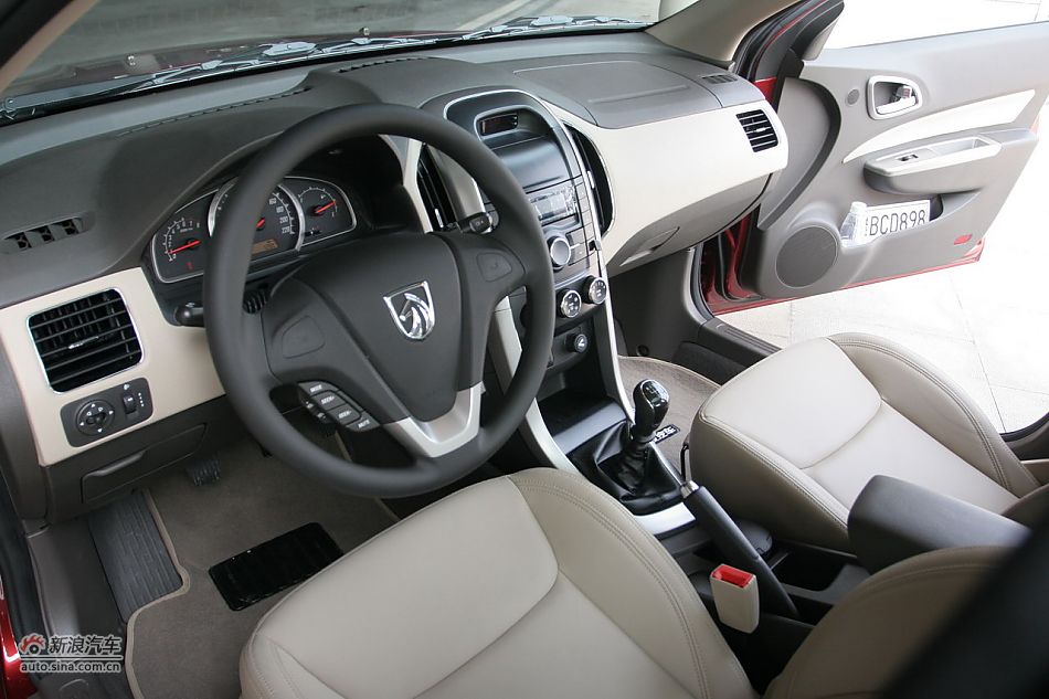 宝骏630 1.5L手动精英型内饰