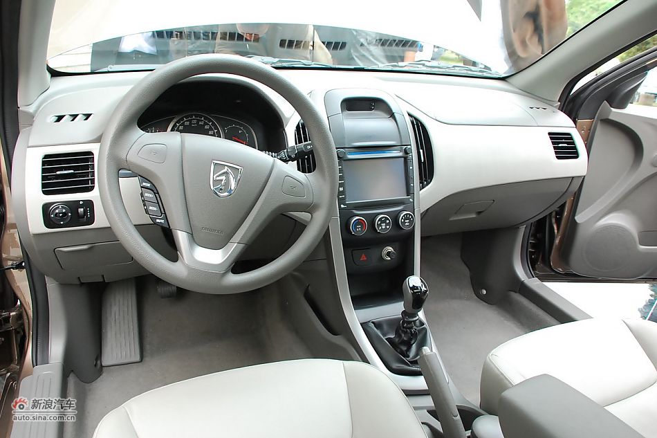 宝骏630内饰