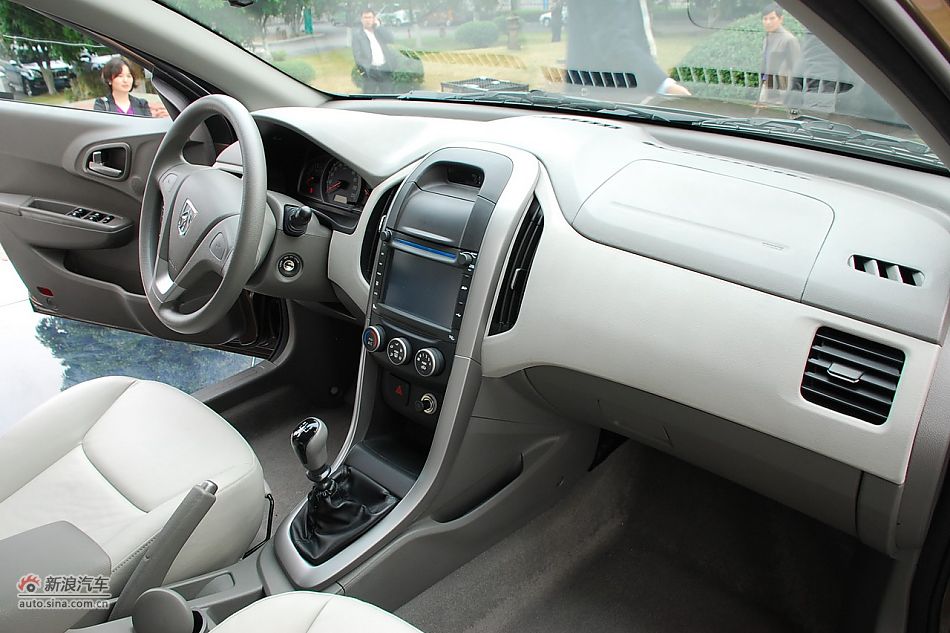 宝骏630内饰