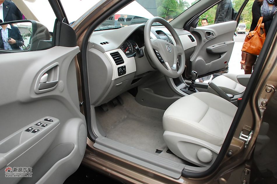 宝骏630内饰