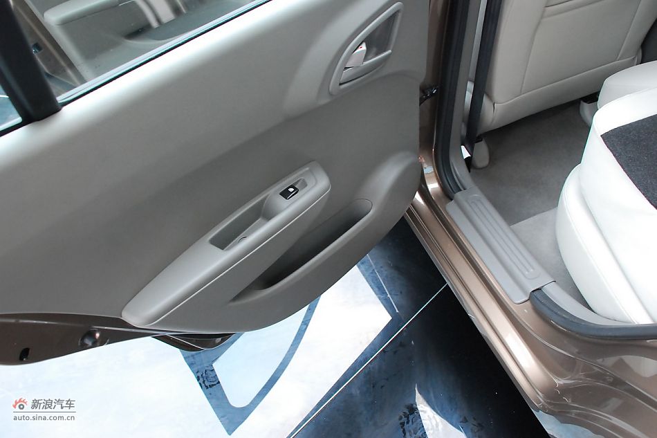 宝骏630内饰