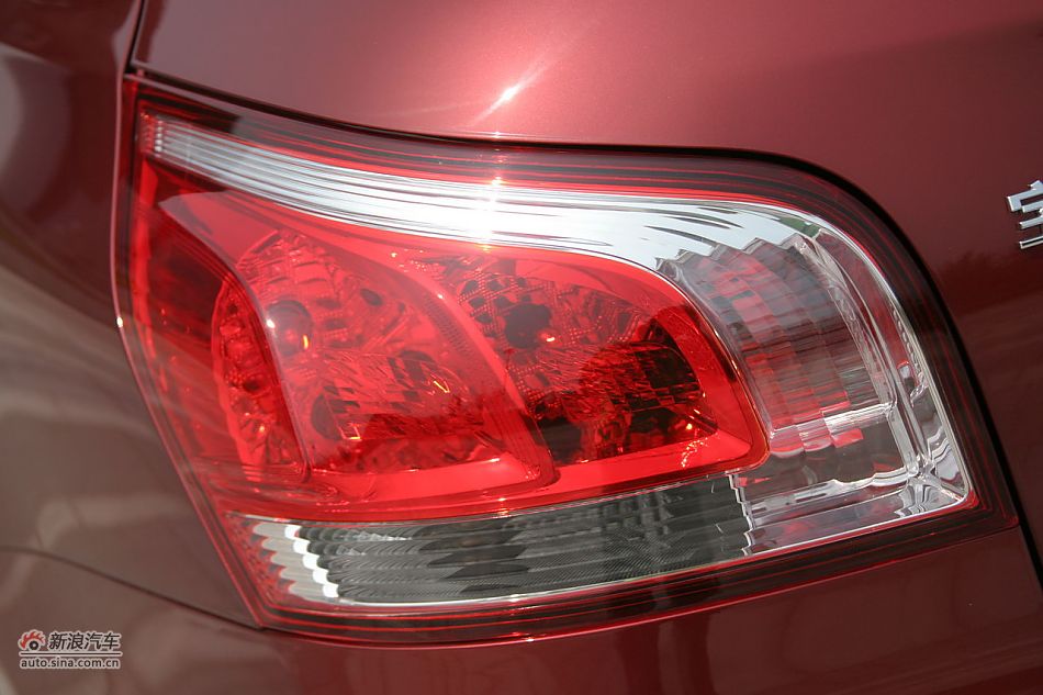 宝骏630 1.5L手动精英型外观细节