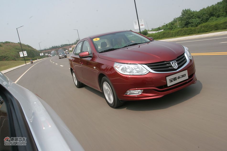 宝骏630 1.5L手动精英型动态