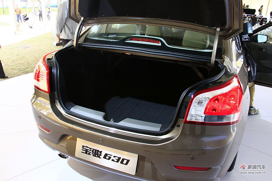 上汽通用五菱宝骏630