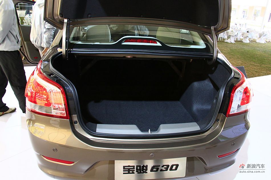 上汽通用五菱宝骏630