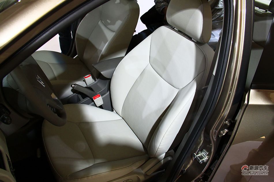 上汽通用五菱宝骏630