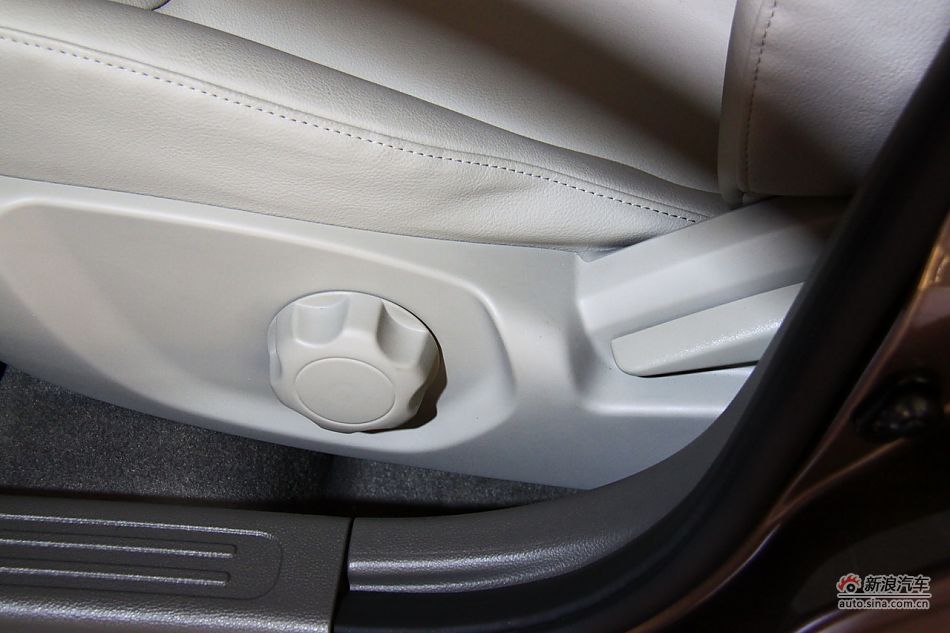 上汽通用五菱宝骏630