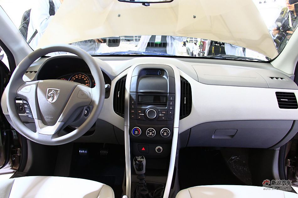 上汽通用五菱宝骏630